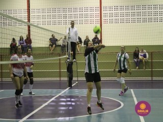 
<a style='margin-left: 5px;' class='btn btn-xs btn-social btn-facebook' href='https://www.facebook.com/sharer/sharer.php?u=https://www.boladovale.com.br/imgs/800-800-90/conteudo/fotos/1609/img0135.jpg' rel='popup' data-width='500' data-height='400'><i class='fa fa-facebook'></i>Compartilhar <span class='hidden-xs'>no Facebook</span>
</a> 
<a class='btn btn-default btn-xs' target='_blank' href='imgs/800-800-90/conteudo/fotos/1609/img0135.jpg'>
<span class='glyphicon glyphicon-cloud-download'></span> Salvar
</a> 
<span></span>