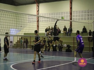 
<a style='margin-left: 5px;' class='btn btn-xs btn-social btn-facebook' href='https://www.facebook.com/sharer/sharer.php?u=https://www.boladovale.com.br/imgs/800-800-90/conteudo/fotos/1609/img0198.jpg' rel='popup' data-width='500' data-height='400'><i class='fa fa-facebook'></i>Compartilhar <span class='hidden-xs'>no Facebook</span>
</a> 
<a class='btn btn-default btn-xs' target='_blank' href='imgs/800-800-90/conteudo/fotos/1609/img0198.jpg'>
<span class='glyphicon glyphicon-cloud-download'></span> Salvar
</a> 
<span></span>