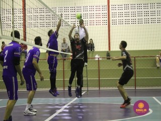 
<a style='margin-left: 5px;' class='btn btn-xs btn-social btn-facebook' href='https://www.facebook.com/sharer/sharer.php?u=https://www.boladovale.com.br/imgs/800-800-90/conteudo/fotos/1609/img0222.jpg' rel='popup' data-width='500' data-height='400'><i class='fa fa-facebook'></i>Compartilhar <span class='hidden-xs'>no Facebook</span>
</a> 
<a class='btn btn-default btn-xs' target='_blank' href='imgs/800-800-90/conteudo/fotos/1609/img0222.jpg'>
<span class='glyphicon glyphicon-cloud-download'></span> Salvar
</a> 
<span></span>