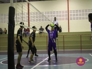
<a style='margin-left: 5px;' class='btn btn-xs btn-social btn-facebook' href='https://www.facebook.com/sharer/sharer.php?u=https://www.boladovale.com.br/imgs/800-800-90/conteudo/fotos/1609/img0244.jpg' rel='popup' data-width='500' data-height='400'><i class='fa fa-facebook'></i>Compartilhar <span class='hidden-xs'>no Facebook</span>
</a> 
<a class='btn btn-default btn-xs' target='_blank' href='imgs/800-800-90/conteudo/fotos/1609/img0244.jpg'>
<span class='glyphicon glyphicon-cloud-download'></span> Salvar
</a> 
<span></span>