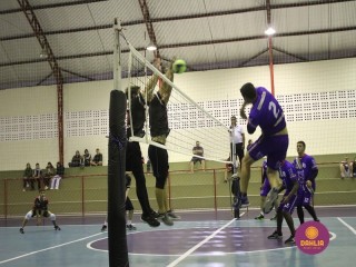 
<a style='margin-left: 5px;' class='btn btn-xs btn-social btn-facebook' href='https://www.facebook.com/sharer/sharer.php?u=https://www.boladovale.com.br/imgs/800-800-90/conteudo/fotos/1609/img0248.jpg' rel='popup' data-width='500' data-height='400'><i class='fa fa-facebook'></i>Compartilhar <span class='hidden-xs'>no Facebook</span>
</a> 
<a class='btn btn-default btn-xs' target='_blank' href='imgs/800-800-90/conteudo/fotos/1609/img0248.jpg'>
<span class='glyphicon glyphicon-cloud-download'></span> Salvar
</a> 
<span></span>