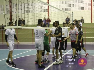 
<a style='margin-left: 5px;' class='btn btn-xs btn-social btn-facebook' href='https://www.facebook.com/sharer/sharer.php?u=https://www.boladovale.com.br/imgs/800-800-90/conteudo/fotos/1609/img0292.jpg' rel='popup' data-width='500' data-height='400'><i class='fa fa-facebook'></i>Compartilhar <span class='hidden-xs'>no Facebook</span>
</a> 
<a class='btn btn-default btn-xs' target='_blank' href='imgs/800-800-90/conteudo/fotos/1609/img0292.jpg'>
<span class='glyphicon glyphicon-cloud-download'></span> Salvar
</a> 
<span></span>