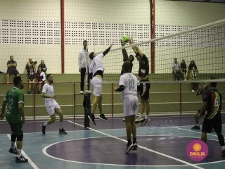 
<a style='margin-left: 5px;' class='btn btn-xs btn-social btn-facebook' href='https://www.facebook.com/sharer/sharer.php?u=https://www.boladovale.com.br/imgs/800-800-90/conteudo/fotos/1609/img0327.jpg' rel='popup' data-width='500' data-height='400'><i class='fa fa-facebook'></i>Compartilhar <span class='hidden-xs'>no Facebook</span>
</a> 
<a class='btn btn-default btn-xs' target='_blank' href='imgs/800-800-90/conteudo/fotos/1609/img0327.jpg'>
<span class='glyphicon glyphicon-cloud-download'></span> Salvar
</a> 
<span></span>
