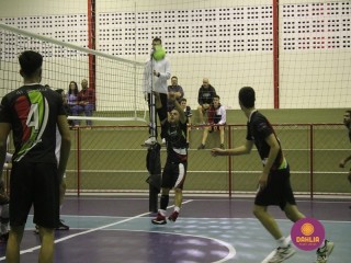 
<a style='margin-left: 5px;' class='btn btn-xs btn-social btn-facebook' href='https://www.facebook.com/sharer/sharer.php?u=https://www.boladovale.com.br/imgs/800-800-90/conteudo/fotos/1609/img0349.jpg' rel='popup' data-width='500' data-height='400'><i class='fa fa-facebook'></i>Compartilhar <span class='hidden-xs'>no Facebook</span>
</a> 
<a class='btn btn-default btn-xs' target='_blank' href='imgs/800-800-90/conteudo/fotos/1609/img0349.jpg'>
<span class='glyphicon glyphicon-cloud-download'></span> Salvar
</a> 
<span></span>