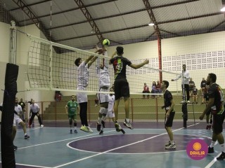
<a style='margin-left: 5px;' class='btn btn-xs btn-social btn-facebook' href='https://www.facebook.com/sharer/sharer.php?u=https://www.boladovale.com.br/imgs/800-800-90/conteudo/fotos/1609/img0350.jpg' rel='popup' data-width='500' data-height='400'><i class='fa fa-facebook'></i>Compartilhar <span class='hidden-xs'>no Facebook</span>
</a> 
<a class='btn btn-default btn-xs' target='_blank' href='imgs/800-800-90/conteudo/fotos/1609/img0350.jpg'>
<span class='glyphicon glyphicon-cloud-download'></span> Salvar
</a> 
<span></span>