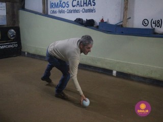 
<a style='margin-left: 5px;' class='btn btn-xs btn-social btn-facebook' href='https://www.facebook.com/sharer/sharer.php?u=https://www.boladovale.com.br/imgs/800-800-90/conteudo/fotos/1610/img0411.jpg' rel='popup' data-width='500' data-height='400'><i class='fa fa-facebook'></i>Compartilhar <span class='hidden-xs'>no Facebook</span>
</a> 
<a class='btn btn-default btn-xs' target='_blank' href='imgs/800-800-90/conteudo/fotos/1610/img0411.jpg'>
<span class='glyphicon glyphicon-cloud-download'></span> Salvar
</a> 
<span></span>