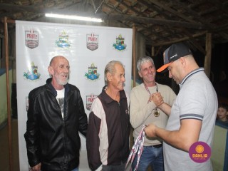 
<a style='margin-left: 5px;' class='btn btn-xs btn-social btn-facebook' href='https://www.facebook.com/sharer/sharer.php?u=https://www.boladovale.com.br/imgs/800-800-90/conteudo/fotos/1610/img0559.jpg' rel='popup' data-width='500' data-height='400'><i class='fa fa-facebook'></i>Compartilhar <span class='hidden-xs'>no Facebook</span>
</a> 
<a class='btn btn-default btn-xs' target='_blank' href='imgs/800-800-90/conteudo/fotos/1610/img0559.jpg'>
<span class='glyphicon glyphicon-cloud-download'></span> Salvar
</a> 
<span></span>