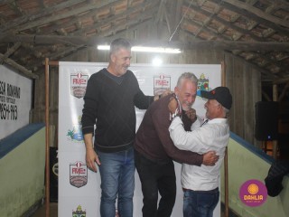 
<a style='margin-left: 5px;' class='btn btn-xs btn-social btn-facebook' href='https://www.facebook.com/sharer/sharer.php?u=https://www.boladovale.com.br/imgs/800-800-90/conteudo/fotos/1610/img0569.jpg' rel='popup' data-width='500' data-height='400'><i class='fa fa-facebook'></i>Compartilhar <span class='hidden-xs'>no Facebook</span>
</a> 
<a class='btn btn-default btn-xs' target='_blank' href='imgs/800-800-90/conteudo/fotos/1610/img0569.jpg'>
<span class='glyphicon glyphicon-cloud-download'></span> Salvar
</a> 
<span></span>