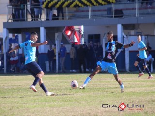 
<a style='margin-left: 5px;' class='btn btn-xs btn-social btn-facebook' href='https://www.facebook.com/sharer/sharer.php?u=https://www.boladovale.com.br/imgs/800-800-90/conteudo/fotos/1611/img0584.jpg' rel='popup' data-width='500' data-height='400'><i class='fa fa-facebook'></i>Compartilhar <span class='hidden-xs'>no Facebook</span>
</a> 
<a class='btn btn-default btn-xs' target='_blank' href='imgs/800-800-90/conteudo/fotos/1611/img0584.jpg'>
<span class='glyphicon glyphicon-cloud-download'></span> Salvar
</a> 
<span></span>
