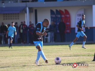 
<a style='margin-left: 5px;' class='btn btn-xs btn-social btn-facebook' href='https://www.facebook.com/sharer/sharer.php?u=https://www.boladovale.com.br/imgs/800-800-90/conteudo/fotos/1611/img0697.jpg' rel='popup' data-width='500' data-height='400'><i class='fa fa-facebook'></i>Compartilhar <span class='hidden-xs'>no Facebook</span>
</a> 
<a class='btn btn-default btn-xs' target='_blank' href='imgs/800-800-90/conteudo/fotos/1611/img0697.jpg'>
<span class='glyphicon glyphicon-cloud-download'></span> Salvar
</a> 
<span></span>