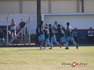 
<a style='margin-left: 5px;' class='btn btn-xs btn-social btn-facebook' href='https://www.facebook.com/sharer/sharer.php?u=https://www.boladovale.com.br/imgs/800-800-90/conteudo/fotos/1611/img0708.jpg' rel='popup' data-width='500' data-height='400'><i class='fa fa-facebook'></i>Compartilhar <span class='hidden-xs'>no Facebook</span>
</a> 
<a class='btn btn-default btn-xs' target='_blank' href='imgs/800-800-90/conteudo/fotos/1611/img0708.jpg'>
<span class='glyphicon glyphicon-cloud-download'></span> Salvar
</a> 
<span></span>