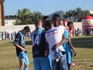 
<a style='margin-left: 5px;' class='btn btn-xs btn-social btn-facebook' href='https://www.facebook.com/sharer/sharer.php?u=https://www.boladovale.com.br/imgs/800-800-90/conteudo/fotos/1611/img0736.jpg' rel='popup' data-width='500' data-height='400'><i class='fa fa-facebook'></i>Compartilhar <span class='hidden-xs'>no Facebook</span>
</a> 
<a class='btn btn-default btn-xs' target='_blank' href='imgs/800-800-90/conteudo/fotos/1611/img0736.jpg'>
<span class='glyphicon glyphicon-cloud-download'></span> Salvar
</a> 
<span></span>