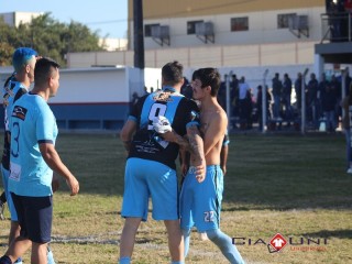 
<a style='margin-left: 5px;' class='btn btn-xs btn-social btn-facebook' href='https://www.facebook.com/sharer/sharer.php?u=https://www.boladovale.com.br/imgs/800-800-90/conteudo/fotos/1611/img0737.jpg' rel='popup' data-width='500' data-height='400'><i class='fa fa-facebook'></i>Compartilhar <span class='hidden-xs'>no Facebook</span>
</a> 
<a class='btn btn-default btn-xs' target='_blank' href='imgs/800-800-90/conteudo/fotos/1611/img0737.jpg'>
<span class='glyphicon glyphicon-cloud-download'></span> Salvar
</a> 
<span></span>