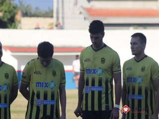 
<a style='margin-left: 5px;' class='btn btn-xs btn-social btn-facebook' href='https://www.facebook.com/sharer/sharer.php?u=https://www.boladovale.com.br/imgs/800-800-90/conteudo/fotos/1612/img0822.jpg' rel='popup' data-width='500' data-height='400'><i class='fa fa-facebook'></i>Compartilhar <span class='hidden-xs'>no Facebook</span>
</a> 
<a class='btn btn-default btn-xs' target='_blank' href='imgs/800-800-90/conteudo/fotos/1612/img0822.jpg'>
<span class='glyphicon glyphicon-cloud-download'></span> Salvar
</a> 
<span></span>