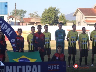 
<a style='margin-left: 5px;' class='btn btn-xs btn-social btn-facebook' href='https://www.facebook.com/sharer/sharer.php?u=https://www.boladovale.com.br/imgs/800-800-90/conteudo/fotos/1612/img0846.jpg' rel='popup' data-width='500' data-height='400'><i class='fa fa-facebook'></i>Compartilhar <span class='hidden-xs'>no Facebook</span>
</a> 
<a class='btn btn-default btn-xs' target='_blank' href='imgs/800-800-90/conteudo/fotos/1612/img0846.jpg'>
<span class='glyphicon glyphicon-cloud-download'></span> Salvar
</a> 
<span></span>