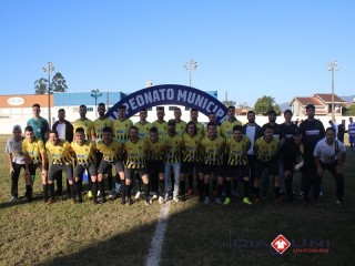 
<a style='margin-left: 5px;' class='btn btn-xs btn-social btn-facebook' href='https://www.facebook.com/sharer/sharer.php?u=https://www.boladovale.com.br/imgs/800-800-90/conteudo/fotos/1612/img0877.jpg' rel='popup' data-width='500' data-height='400'><i class='fa fa-facebook'></i>Compartilhar <span class='hidden-xs'>no Facebook</span>
</a> 
<a class='btn btn-default btn-xs' target='_blank' href='imgs/800-800-90/conteudo/fotos/1612/img0877.jpg'>
<span class='glyphicon glyphicon-cloud-download'></span> Salvar
</a> 
<span></span>