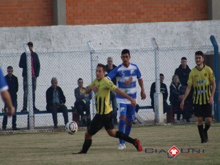 
<a style='margin-left: 5px;' class='btn btn-xs btn-social btn-facebook' href='https://www.facebook.com/sharer/sharer.php?u=https://www.boladovale.com.br/imgs/800-800-90/conteudo/fotos/1612/img1053.jpg' rel='popup' data-width='500' data-height='400'><i class='fa fa-facebook'></i>Compartilhar <span class='hidden-xs'>no Facebook</span>
</a> 
<a class='btn btn-default btn-xs' target='_blank' href='imgs/800-800-90/conteudo/fotos/1612/img1053.jpg'>
<span class='glyphicon glyphicon-cloud-download'></span> Salvar
</a> 
<span></span>