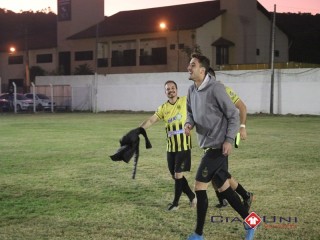 
<a style='margin-left: 5px;' class='btn btn-xs btn-social btn-facebook' href='https://www.facebook.com/sharer/sharer.php?u=https://www.boladovale.com.br/imgs/800-800-90/conteudo/fotos/1612/img1112.jpg' rel='popup' data-width='500' data-height='400'><i class='fa fa-facebook'></i>Compartilhar <span class='hidden-xs'>no Facebook</span>
</a> 
<a class='btn btn-default btn-xs' target='_blank' href='imgs/800-800-90/conteudo/fotos/1612/img1112.jpg'>
<span class='glyphicon glyphicon-cloud-download'></span> Salvar
</a> 
<span></span>
