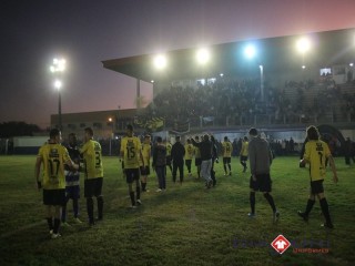 
<a style='margin-left: 5px;' class='btn btn-xs btn-social btn-facebook' href='https://www.facebook.com/sharer/sharer.php?u=https://www.boladovale.com.br/imgs/800-800-90/conteudo/fotos/1612/img1113.jpg' rel='popup' data-width='500' data-height='400'><i class='fa fa-facebook'></i>Compartilhar <span class='hidden-xs'>no Facebook</span>
</a> 
<a class='btn btn-default btn-xs' target='_blank' href='imgs/800-800-90/conteudo/fotos/1612/img1113.jpg'>
<span class='glyphicon glyphicon-cloud-download'></span> Salvar
</a> 
<span></span>