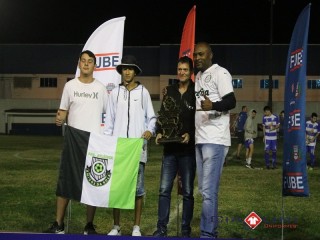 
<a style='margin-left: 5px;' class='btn btn-xs btn-social btn-facebook' href='https://www.facebook.com/sharer/sharer.php?u=https://www.boladovale.com.br/imgs/800-800-90/conteudo/fotos/1613/img1272.jpg' rel='popup' data-width='500' data-height='400'><i class='fa fa-facebook'></i>Compartilhar <span class='hidden-xs'>no Facebook</span>
</a> 
<a class='btn btn-default btn-xs' target='_blank' href='imgs/800-800-90/conteudo/fotos/1613/img1272.jpg'>
<span class='glyphicon glyphicon-cloud-download'></span> Salvar
</a> 
<span></span>