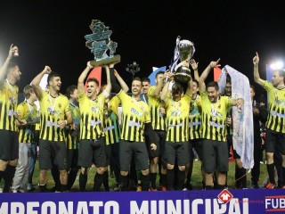 
<a style='margin-left: 5px;' class='btn btn-xs btn-social btn-facebook' href='https://www.facebook.com/sharer/sharer.php?u=https://www.boladovale.com.br/imgs/800-800-90/conteudo/fotos/1613/img1354.jpg' rel='popup' data-width='500' data-height='400'><i class='fa fa-facebook'></i>Compartilhar <span class='hidden-xs'>no Facebook</span>
</a> 
<a class='btn btn-default btn-xs' target='_blank' href='imgs/800-800-90/conteudo/fotos/1613/img1354.jpg'>
<span class='glyphicon glyphicon-cloud-download'></span> Salvar
</a> 
<span></span>