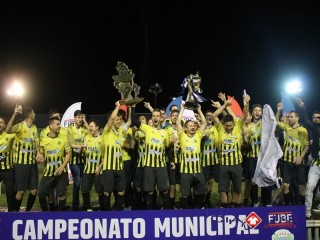 
<a style='margin-left: 5px;' class='btn btn-xs btn-social btn-facebook' href='https://www.facebook.com/sharer/sharer.php?u=https://www.boladovale.com.br/imgs/800-800-90/conteudo/fotos/1613/img1363.jpg' rel='popup' data-width='500' data-height='400'><i class='fa fa-facebook'></i>Compartilhar <span class='hidden-xs'>no Facebook</span>
</a> 
<a class='btn btn-default btn-xs' target='_blank' href='imgs/800-800-90/conteudo/fotos/1613/img1363.jpg'>
<span class='glyphicon glyphicon-cloud-download'></span> Salvar
</a> 
<span></span>