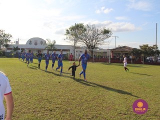 
<a style='margin-left: 5px;' class='btn btn-xs btn-social btn-facebook' href='https://www.facebook.com/sharer/sharer.php?u=https://www.boladovale.com.br/imgs/800-800-90/conteudo/fotos/1614/img0597.jpg' rel='popup' data-width='500' data-height='400'><i class='fa fa-facebook'></i>Compartilhar <span class='hidden-xs'>no Facebook</span>
</a> 
<a class='btn btn-default btn-xs' target='_blank' href='imgs/800-800-90/conteudo/fotos/1614/img0597.jpg'>
<span class='glyphicon glyphicon-cloud-download'></span> Salvar
</a> 
<span></span>