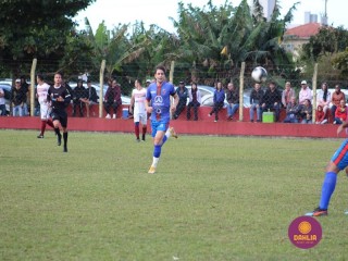 
<a style='margin-left: 5px;' class='btn btn-xs btn-social btn-facebook' href='https://www.facebook.com/sharer/sharer.php?u=https://www.boladovale.com.br/imgs/800-800-90/conteudo/fotos/1614/img0715.jpg' rel='popup' data-width='500' data-height='400'><i class='fa fa-facebook'></i>Compartilhar <span class='hidden-xs'>no Facebook</span>
</a> 
<a class='btn btn-default btn-xs' target='_blank' href='imgs/800-800-90/conteudo/fotos/1614/img0715.jpg'>
<span class='glyphicon glyphicon-cloud-download'></span> Salvar
</a> 
<span></span>