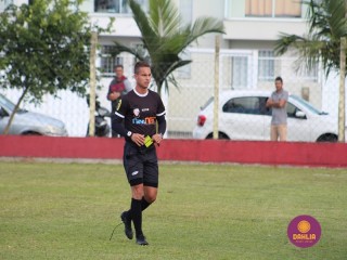 
<a style='margin-left: 5px;' class='btn btn-xs btn-social btn-facebook' href='https://www.facebook.com/sharer/sharer.php?u=https://www.boladovale.com.br/imgs/800-800-90/conteudo/fotos/1614/img0721.jpg' rel='popup' data-width='500' data-height='400'><i class='fa fa-facebook'></i>Compartilhar <span class='hidden-xs'>no Facebook</span>
</a> 
<a class='btn btn-default btn-xs' target='_blank' href='imgs/800-800-90/conteudo/fotos/1614/img0721.jpg'>
<span class='glyphicon glyphicon-cloud-download'></span> Salvar
</a> 
<span></span>