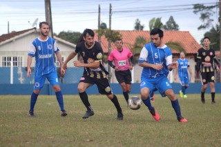 
<a style='margin-left: 5px;' class='btn btn-xs btn-social btn-facebook' href='https://www.facebook.com/sharer/sharer.php?u=https://www.boladovale.com.br/imgs/800-800-90/conteudo/fotos/1615/img1662.jpg' rel='popup' data-width='500' data-height='400'><i class='fa fa-facebook'></i>Compartilhar <span class='hidden-xs'>no Facebook</span>
</a> 
<a class='btn btn-default btn-xs' target='_blank' href='imgs/800-800-90/conteudo/fotos/1615/img1662.jpg'>
<span class='glyphicon glyphicon-cloud-download'></span> Salvar
</a> 
<span></span>