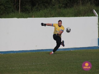 
<a style='margin-left: 5px;' class='btn btn-xs btn-social btn-facebook' href='https://www.facebook.com/sharer/sharer.php?u=https://www.boladovale.com.br/imgs/800-800-90/conteudo/fotos/1616/img1520.jpg' rel='popup' data-width='500' data-height='400'><i class='fa fa-facebook'></i>Compartilhar <span class='hidden-xs'>no Facebook</span>
</a> 
<a class='btn btn-default btn-xs' target='_blank' href='imgs/800-800-90/conteudo/fotos/1616/img1520.jpg'>
<span class='glyphicon glyphicon-cloud-download'></span> Salvar
</a> 
<span></span>