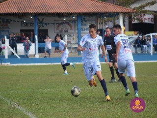 
<a style='margin-left: 5px;' class='btn btn-xs btn-social btn-facebook' href='https://www.facebook.com/sharer/sharer.php?u=https://www.boladovale.com.br/imgs/800-800-90/conteudo/fotos/1616/img1564.jpg' rel='popup' data-width='500' data-height='400'><i class='fa fa-facebook'></i>Compartilhar <span class='hidden-xs'>no Facebook</span>
</a> 
<a class='btn btn-default btn-xs' target='_blank' href='imgs/800-800-90/conteudo/fotos/1616/img1564.jpg'>
<span class='glyphicon glyphicon-cloud-download'></span> Salvar
</a> 
<span></span>