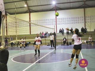 
<a style='margin-left: 5px;' class='btn btn-xs btn-social btn-facebook' href='https://www.facebook.com/sharer/sharer.php?u=https://www.boladovale.com.br/imgs/800-800-90/conteudo/fotos/1617/img1804.jpg' rel='popup' data-width='500' data-height='400'><i class='fa fa-facebook'></i>Compartilhar <span class='hidden-xs'>no Facebook</span>
</a> 
<a class='btn btn-default btn-xs' target='_blank' href='imgs/800-800-90/conteudo/fotos/1617/img1804.jpg'>
<span class='glyphicon glyphicon-cloud-download'></span> Salvar
</a> 
<span></span>