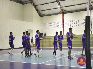 
<a style='margin-left: 5px;' class='btn btn-xs btn-social btn-facebook' href='https://www.facebook.com/sharer/sharer.php?u=https://www.boladovale.com.br/imgs/800-800-90/conteudo/fotos/1617/img1847.jpg' rel='popup' data-width='500' data-height='400'><i class='fa fa-facebook'></i>Compartilhar <span class='hidden-xs'>no Facebook</span>
</a> 
<a class='btn btn-default btn-xs' target='_blank' href='imgs/800-800-90/conteudo/fotos/1617/img1847.jpg'>
<span class='glyphicon glyphicon-cloud-download'></span> Salvar
</a> 
<span></span>