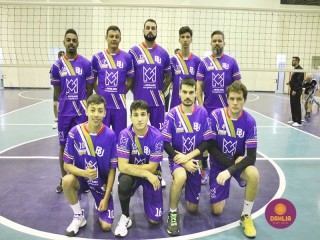 
<a style='margin-left: 5px;' class='btn btn-xs btn-social btn-facebook' href='https://www.facebook.com/sharer/sharer.php?u=https://www.boladovale.com.br/imgs/800-800-90/conteudo/fotos/1617/img1858.jpg' rel='popup' data-width='500' data-height='400'><i class='fa fa-facebook'></i>Compartilhar <span class='hidden-xs'>no Facebook</span>
</a> 
<a class='btn btn-default btn-xs' target='_blank' href='imgs/800-800-90/conteudo/fotos/1617/img1858.jpg'>
<span class='glyphicon glyphicon-cloud-download'></span> Salvar
</a> 
<span></span>