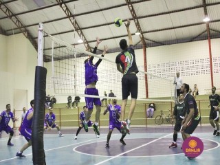 
<a style='margin-left: 5px;' class='btn btn-xs btn-social btn-facebook' href='https://www.facebook.com/sharer/sharer.php?u=https://www.boladovale.com.br/imgs/800-800-90/conteudo/fotos/1617/img1887.jpg' rel='popup' data-width='500' data-height='400'><i class='fa fa-facebook'></i>Compartilhar <span class='hidden-xs'>no Facebook</span>
</a> 
<a class='btn btn-default btn-xs' target='_blank' href='imgs/800-800-90/conteudo/fotos/1617/img1887.jpg'>
<span class='glyphicon glyphicon-cloud-download'></span> Salvar
</a> 
<span></span>