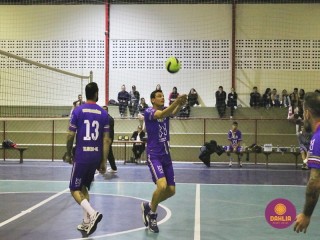 
<a style='margin-left: 5px;' class='btn btn-xs btn-social btn-facebook' href='https://www.facebook.com/sharer/sharer.php?u=https://www.boladovale.com.br/imgs/800-800-90/conteudo/fotos/1617/img1901.jpg' rel='popup' data-width='500' data-height='400'><i class='fa fa-facebook'></i>Compartilhar <span class='hidden-xs'>no Facebook</span>
</a> 
<a class='btn btn-default btn-xs' target='_blank' href='imgs/800-800-90/conteudo/fotos/1617/img1901.jpg'>
<span class='glyphicon glyphicon-cloud-download'></span> Salvar
</a> 
<span></span>