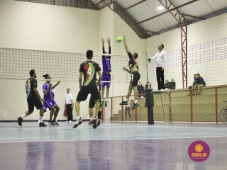 
<a style='margin-left: 5px;' class='btn btn-xs btn-social btn-facebook' href='https://www.facebook.com/sharer/sharer.php?u=https://www.boladovale.com.br/imgs/800-800-90/conteudo/fotos/1617/img1904.jpg' rel='popup' data-width='500' data-height='400'><i class='fa fa-facebook'></i>Compartilhar <span class='hidden-xs'>no Facebook</span>
</a> 
<a class='btn btn-default btn-xs' target='_blank' href='imgs/800-800-90/conteudo/fotos/1617/img1904.jpg'>
<span class='glyphicon glyphicon-cloud-download'></span> Salvar
</a> 
<span></span>