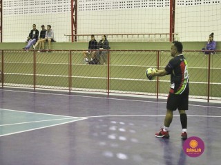 
<a style='margin-left: 5px;' class='btn btn-xs btn-social btn-facebook' href='https://www.facebook.com/sharer/sharer.php?u=https://www.boladovale.com.br/imgs/800-800-90/conteudo/fotos/1617/img1905.jpg' rel='popup' data-width='500' data-height='400'><i class='fa fa-facebook'></i>Compartilhar <span class='hidden-xs'>no Facebook</span>
</a> 
<a class='btn btn-default btn-xs' target='_blank' href='imgs/800-800-90/conteudo/fotos/1617/img1905.jpg'>
<span class='glyphicon glyphicon-cloud-download'></span> Salvar
</a> 
<span></span>