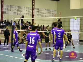 
<a style='margin-left: 5px;' class='btn btn-xs btn-social btn-facebook' href='https://www.facebook.com/sharer/sharer.php?u=https://www.boladovale.com.br/imgs/800-800-90/conteudo/fotos/1617/img1928.jpg' rel='popup' data-width='500' data-height='400'><i class='fa fa-facebook'></i>Compartilhar <span class='hidden-xs'>no Facebook</span>
</a> 
<a class='btn btn-default btn-xs' target='_blank' href='imgs/800-800-90/conteudo/fotos/1617/img1928.jpg'>
<span class='glyphicon glyphicon-cloud-download'></span> Salvar
</a> 
<span></span>