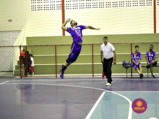 
<a style='margin-left: 5px;' class='btn btn-xs btn-social btn-facebook' href='https://www.facebook.com/sharer/sharer.php?u=https://www.boladovale.com.br/imgs/800-800-90/conteudo/fotos/1617/img1963.jpg' rel='popup' data-width='500' data-height='400'><i class='fa fa-facebook'></i>Compartilhar <span class='hidden-xs'>no Facebook</span>
</a> 
<a class='btn btn-default btn-xs' target='_blank' href='imgs/800-800-90/conteudo/fotos/1617/img1963.jpg'>
<span class='glyphicon glyphicon-cloud-download'></span> Salvar
</a> 
<span></span>
