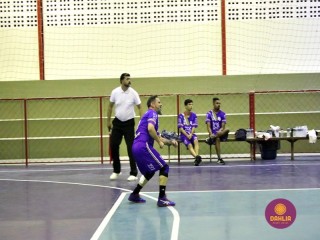 
<a style='margin-left: 5px;' class='btn btn-xs btn-social btn-facebook' href='https://www.facebook.com/sharer/sharer.php?u=https://www.boladovale.com.br/imgs/800-800-90/conteudo/fotos/1617/img1965.jpg' rel='popup' data-width='500' data-height='400'><i class='fa fa-facebook'></i>Compartilhar <span class='hidden-xs'>no Facebook</span>
</a> 
<a class='btn btn-default btn-xs' target='_blank' href='imgs/800-800-90/conteudo/fotos/1617/img1965.jpg'>
<span class='glyphicon glyphicon-cloud-download'></span> Salvar
</a> 
<span></span>