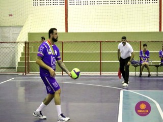 
<a style='margin-left: 5px;' class='btn btn-xs btn-social btn-facebook' href='https://www.facebook.com/sharer/sharer.php?u=https://www.boladovale.com.br/imgs/800-800-90/conteudo/fotos/1617/img1967.jpg' rel='popup' data-width='500' data-height='400'><i class='fa fa-facebook'></i>Compartilhar <span class='hidden-xs'>no Facebook</span>
</a> 
<a class='btn btn-default btn-xs' target='_blank' href='imgs/800-800-90/conteudo/fotos/1617/img1967.jpg'>
<span class='glyphicon glyphicon-cloud-download'></span> Salvar
</a> 
<span></span>