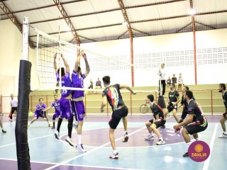 
<a style='margin-left: 5px;' class='btn btn-xs btn-social btn-facebook' href='https://www.facebook.com/sharer/sharer.php?u=https://www.boladovale.com.br/imgs/800-800-90/conteudo/fotos/1617/img2022.jpg' rel='popup' data-width='500' data-height='400'><i class='fa fa-facebook'></i>Compartilhar <span class='hidden-xs'>no Facebook</span>
</a> 
<a class='btn btn-default btn-xs' target='_blank' href='imgs/800-800-90/conteudo/fotos/1617/img2022.jpg'>
<span class='glyphicon glyphicon-cloud-download'></span> Salvar
</a> 
<span></span>