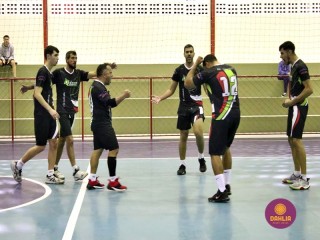 
<a style='margin-left: 5px;' class='btn btn-xs btn-social btn-facebook' href='https://www.facebook.com/sharer/sharer.php?u=https://www.boladovale.com.br/imgs/800-800-90/conteudo/fotos/1617/img2040.jpg' rel='popup' data-width='500' data-height='400'><i class='fa fa-facebook'></i>Compartilhar <span class='hidden-xs'>no Facebook</span>
</a> 
<a class='btn btn-default btn-xs' target='_blank' href='imgs/800-800-90/conteudo/fotos/1617/img2040.jpg'>
<span class='glyphicon glyphicon-cloud-download'></span> Salvar
</a> 
<span></span>