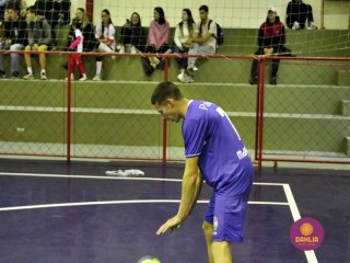 
<a style='margin-left: 5px;' class='btn btn-xs btn-social btn-facebook' href='https://www.facebook.com/sharer/sharer.php?u=https://www.boladovale.com.br/imgs/800-800-90/conteudo/fotos/1617/img2129.jpg' rel='popup' data-width='500' data-height='400'><i class='fa fa-facebook'></i>Compartilhar <span class='hidden-xs'>no Facebook</span>
</a> 
<a class='btn btn-default btn-xs' target='_blank' href='imgs/800-800-90/conteudo/fotos/1617/img2129.jpg'>
<span class='glyphicon glyphicon-cloud-download'></span> Salvar
</a> 
<span></span>