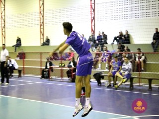 
<a style='margin-left: 5px;' class='btn btn-xs btn-social btn-facebook' href='https://www.facebook.com/sharer/sharer.php?u=https://www.boladovale.com.br/imgs/800-800-90/conteudo/fotos/1617/img2145.jpg' rel='popup' data-width='500' data-height='400'><i class='fa fa-facebook'></i>Compartilhar <span class='hidden-xs'>no Facebook</span>
</a> 
<a class='btn btn-default btn-xs' target='_blank' href='imgs/800-800-90/conteudo/fotos/1617/img2145.jpg'>
<span class='glyphicon glyphicon-cloud-download'></span> Salvar
</a> 
<span></span>