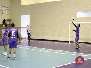 
<a style='margin-left: 5px;' class='btn btn-xs btn-social btn-facebook' href='https://www.facebook.com/sharer/sharer.php?u=https://www.boladovale.com.br/imgs/800-800-90/conteudo/fotos/1617/img2201.jpg' rel='popup' data-width='500' data-height='400'><i class='fa fa-facebook'></i>Compartilhar <span class='hidden-xs'>no Facebook</span>
</a> 
<a class='btn btn-default btn-xs' target='_blank' href='imgs/800-800-90/conteudo/fotos/1617/img2201.jpg'>
<span class='glyphicon glyphicon-cloud-download'></span> Salvar
</a> 
<span></span>