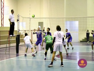 
<a style='margin-left: 5px;' class='btn btn-xs btn-social btn-facebook' href='https://www.facebook.com/sharer/sharer.php?u=https://www.boladovale.com.br/imgs/800-800-90/conteudo/fotos/1617/img2212.jpg' rel='popup' data-width='500' data-height='400'><i class='fa fa-facebook'></i>Compartilhar <span class='hidden-xs'>no Facebook</span>
</a> 
<a class='btn btn-default btn-xs' target='_blank' href='imgs/800-800-90/conteudo/fotos/1617/img2212.jpg'>
<span class='glyphicon glyphicon-cloud-download'></span> Salvar
</a> 
<span></span>