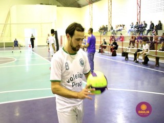 
<a style='margin-left: 5px;' class='btn btn-xs btn-social btn-facebook' href='https://www.facebook.com/sharer/sharer.php?u=https://www.boladovale.com.br/imgs/800-800-90/conteudo/fotos/1617/img2223.jpg' rel='popup' data-width='500' data-height='400'><i class='fa fa-facebook'></i>Compartilhar <span class='hidden-xs'>no Facebook</span>
</a> 
<a class='btn btn-default btn-xs' target='_blank' href='imgs/800-800-90/conteudo/fotos/1617/img2223.jpg'>
<span class='glyphicon glyphicon-cloud-download'></span> Salvar
</a> 
<span></span>